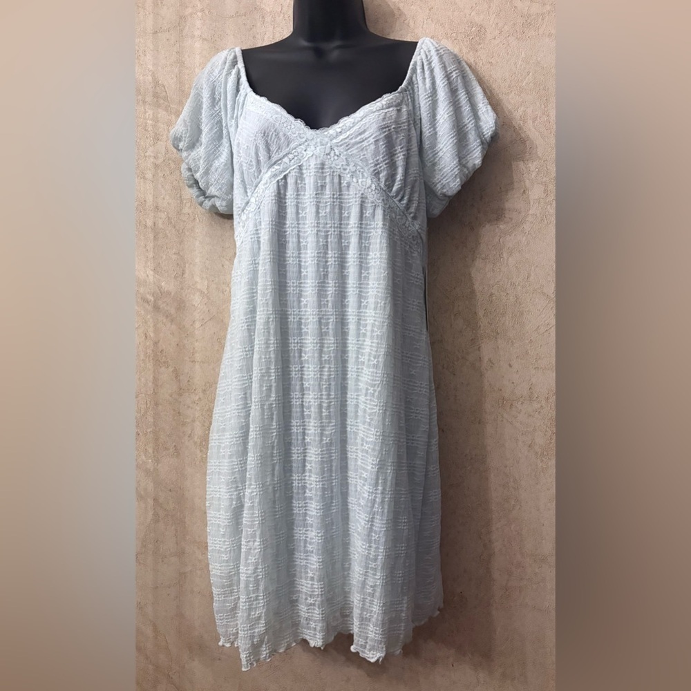 Kirious Los Angeles Light Blue Textured Dress(Pit to Pit 19”Length 37”)